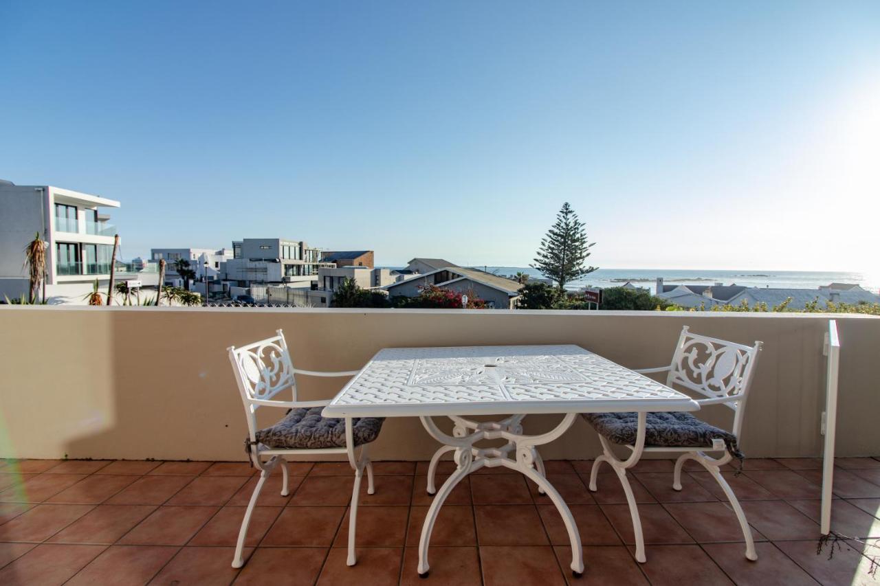 Blaauw Village Guest House Bloubergstrand Eksteriør billede