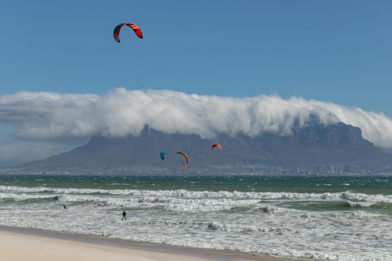 Blaauw Village Guest House Bloubergstrand Eksteriør billede