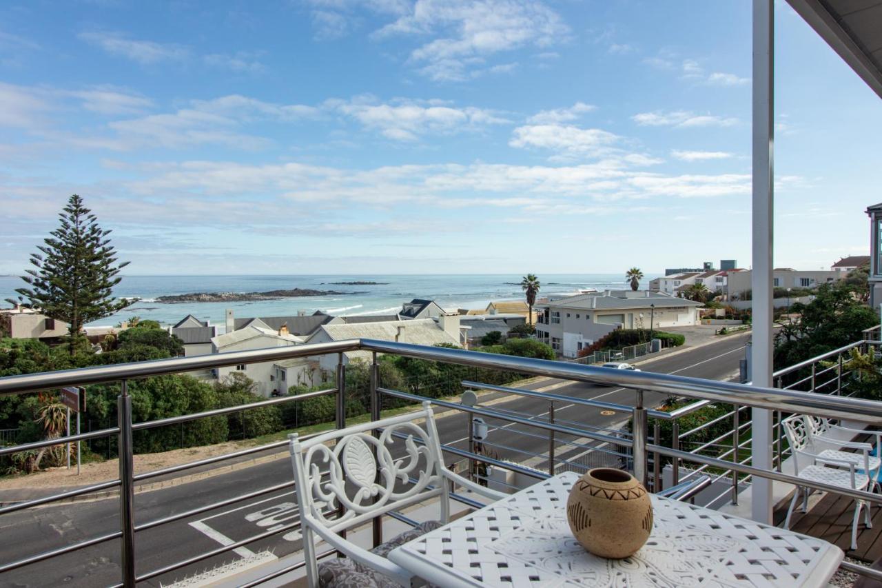Blaauw Village Guest House Bloubergstrand Eksteriør billede
