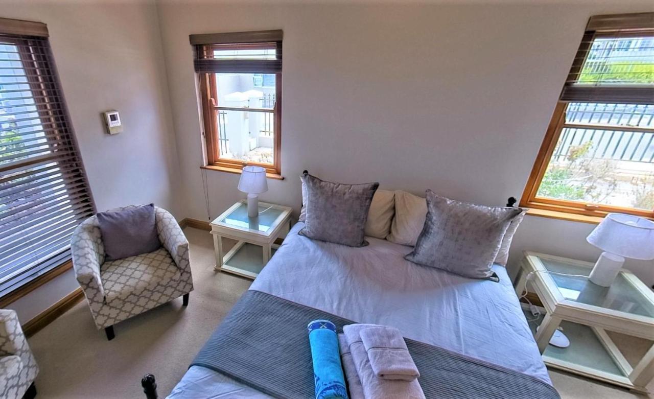 Blaauw Village Guest House Bloubergstrand Eksteriør billede