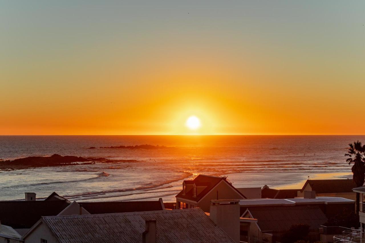 Blaauw Village Guest House Bloubergstrand Eksteriør billede